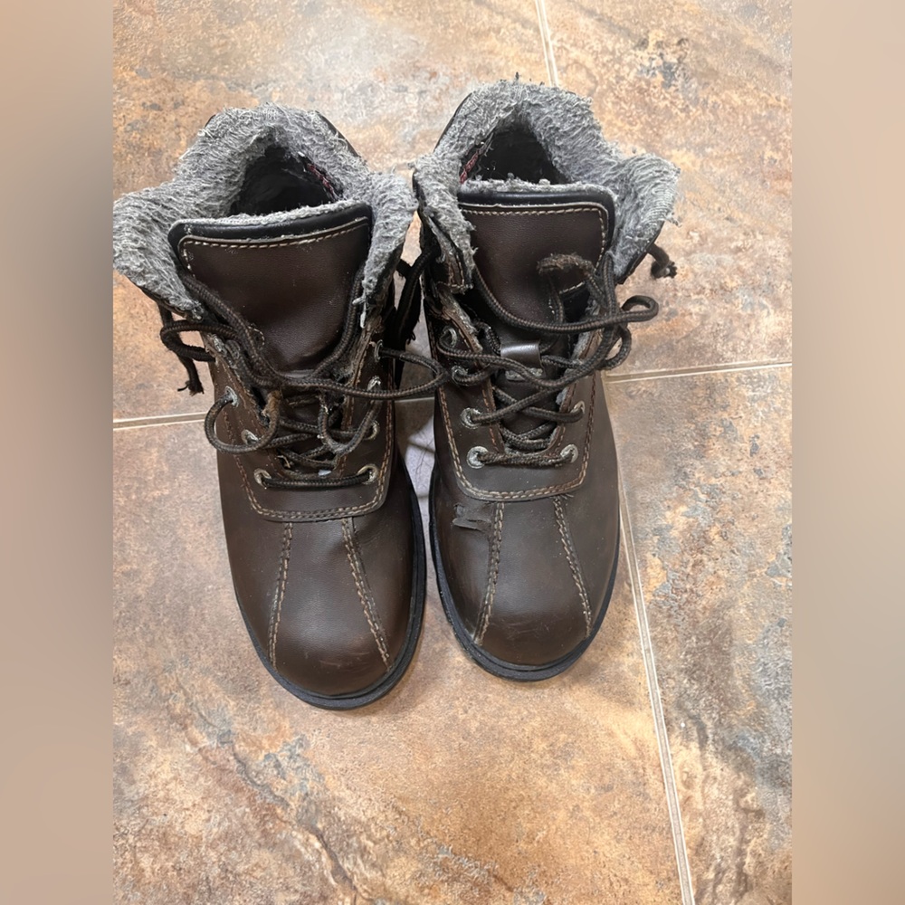 Rugged Outback | Men’s Winter Boots with laces ; Size US “10”